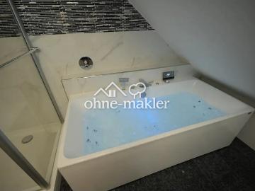 5 Zimmer Maisonette Wohnung mit Whirlpool in München