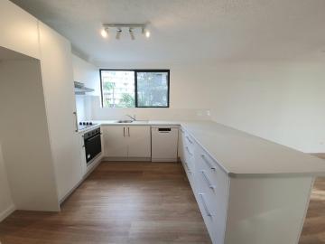 6/49 Old Burleigh RoadSurfers Paradise QLD 4217, Australia