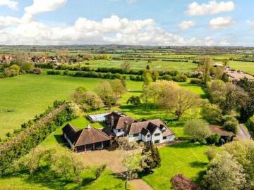 6 Bedroom Detached House For Sale In Buckingham,...