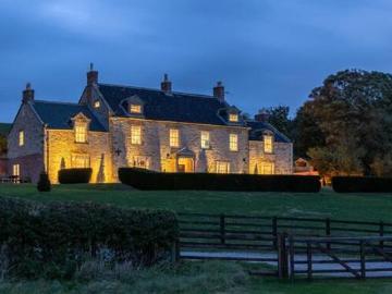 6 Bedroom Detached House For Sale In York, North Yorkshire