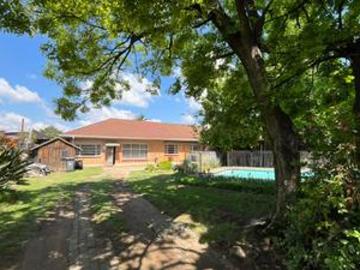 6 bedroom house in boksburg