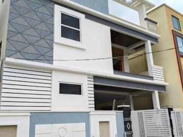 6 BHK Independent House in Alwal for resale...