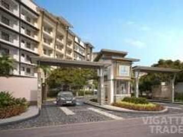 6 resedentials levels building in pasig jennys levina place