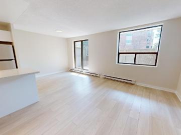 70 Roehampton 2 Bedroom Apartment for Rent at 70...