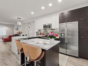 72 3010 Riverbend Drive, Coquitlam, BC, V3C 0B8...