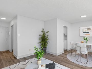 77 Davisville 2 Bedroom Apartment for Rent at 77...