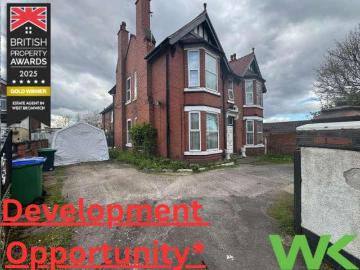 7 bed house for sale