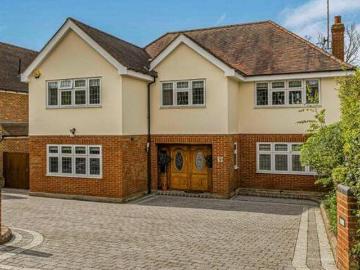 7 Bedroom Detached House For Sale In Potters Bar
