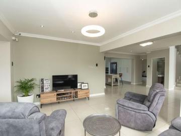 7 Bedroom House in Algoa Park