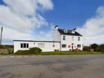 8 Bedroom Detached House For Sale In Rhosgoch