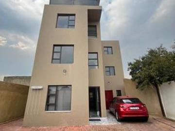 8 bedrooms guest house