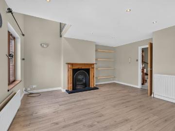 8 Castlegrange, BELFAST, BT5 7GT