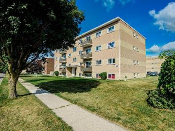 92 106 Borden Street & 9 41 Essex Street 1 Bedroom...