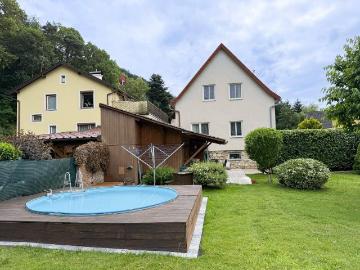[06792] Was willst du mehr? Haus, gepflegter Garten, Pool.