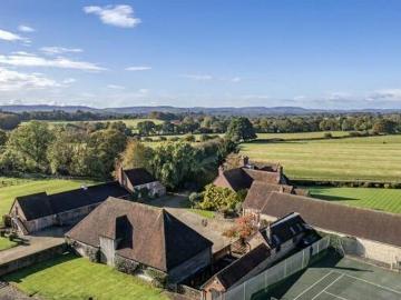 10 Bedroom Detached House For Sale In Petersfield, West...