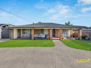 10 Isaac Smith Crescent, Cranbourne