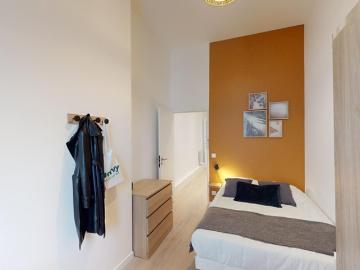 10 République Chambre 4