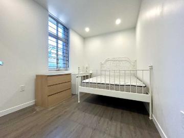 1103 1105 Avenue Laurier West 6 Bedroom Apartment for...