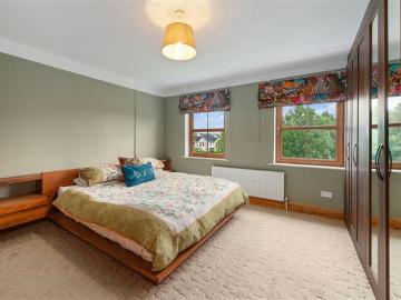 11 Pairc na gCrann, Glanworth, Co. Cork, P51 VH01 –...