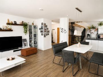 145m² Hausgefühl auf zwei Ebenen 3 Schlafzimmer, 2 Bäder...