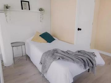 1480 Howe St, Student Housing In Vancouver | Amber