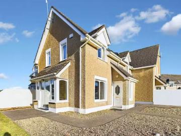 14C Moore Bay, Kilkee, Co. Clare, V15EF98 is for sale