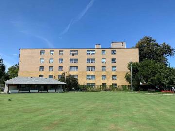155 Lake Shore 2 Bedroom Apartment for Rent at 155 Lake...