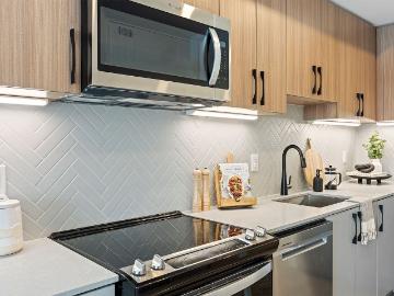 15 Brenthall Avenue 2 Bedroom Apartment for Rent at 15...