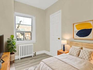 166 Eastbourne Avenue 1 Bedroom Apartment for Rent at...