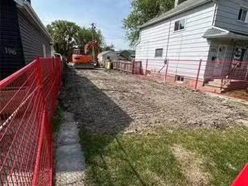194 Bertrand St, Winnipeg, MB, R2H 0N6 vacant land for sale.