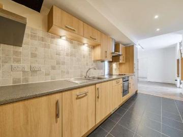 1 bed flat for sale