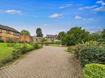 1 bed flat for sale