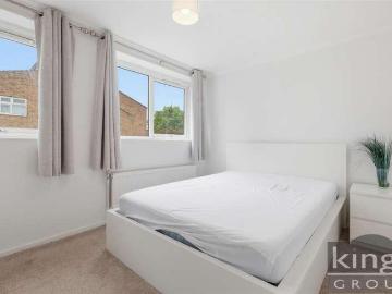 1 bed flat for sale