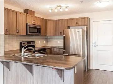 1 bed+den apartment in Rutherford — 1 Bedroom+ Den Condo...