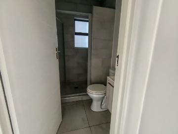 1 Bedroom Apartment / Flat To Rent in Shere