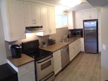 1 Bedroom Apartment for Rent at 241 Arbour Meadows Close...