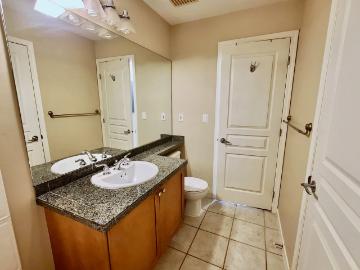 1 Bedroom Apartment for Rent at 5605 Hampton Pl,...