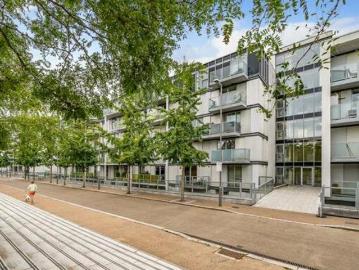 1 Bedroom Apartment For Sale In New River Village, Hornsey