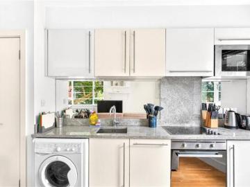 1 bedroom apartment for sale in Sloane Avenue, Chelsea,...