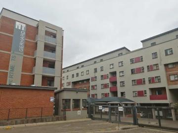 1 Bedroom Apartment in Die Hoewes