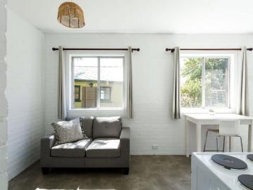 1 bedroom Garden Apartment