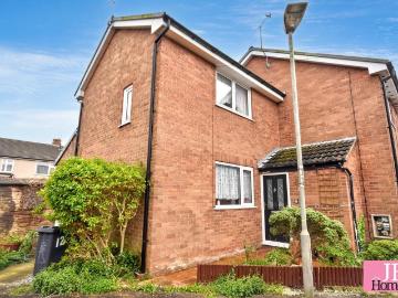1 bedroom end of terrace house for sale