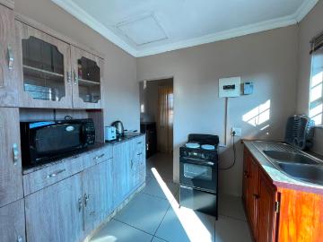 1 Bedroom Flat To Let in Brackenham