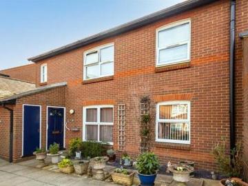 1 Bedroom Flat For Sale In Redbourn, St. Albans