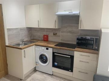 1 bedroom flat for rent in Alfreton Road, Nottingham, NG7