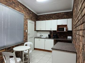 1 Bedroom Flat in Bronberrick