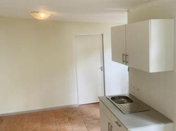 1 Bedroom House in Kensington