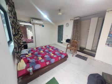 1 BHK Independent Builder Floor in Mahalakshmi Nagar for...