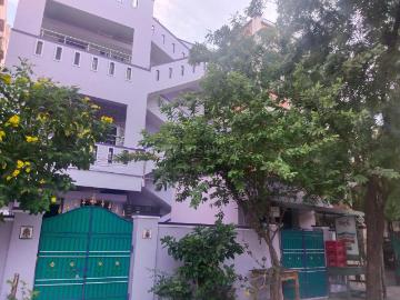 1 RK Independent House in Harinathpuram for rent...