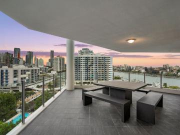 206/1 O'Connell Street, KANGAROO POINT, QLD 4169